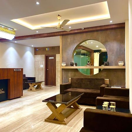 Hotel Vrindavan Palace 인도르 외부 사진