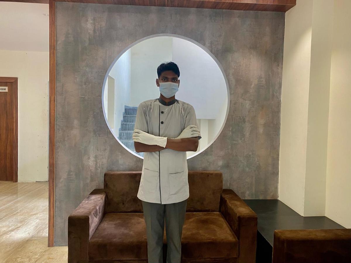 Hotel Vrindavan Palace 인도르 외부 사진