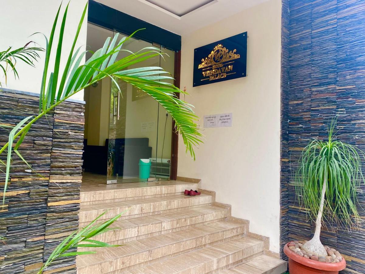 Hotel Vrindavan Palace 인도르 외부 사진