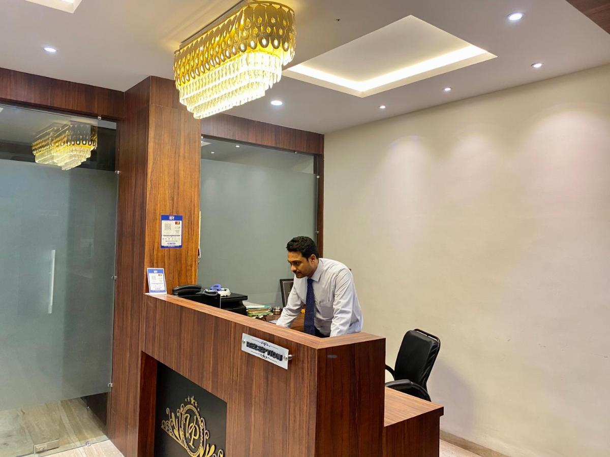 Hotel Vrindavan Palace 인도르 외부 사진