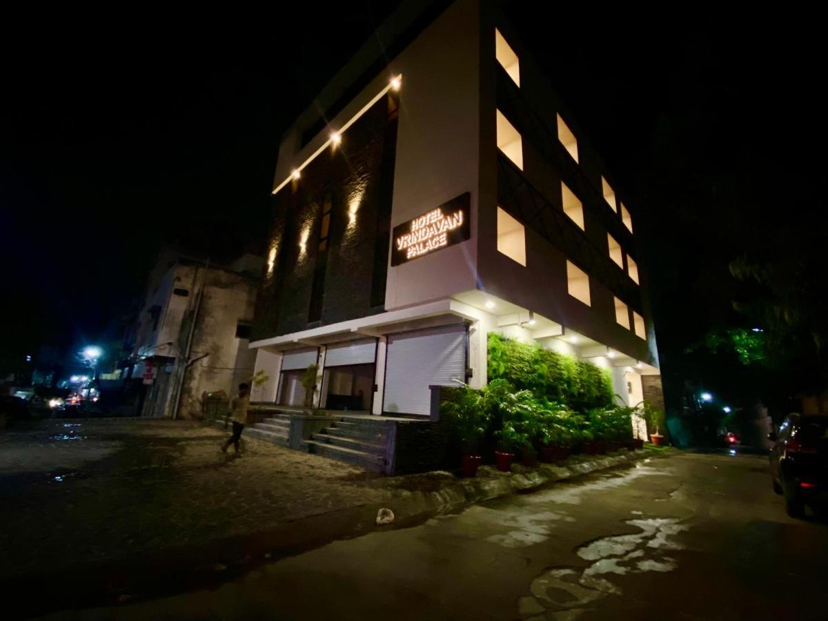 Hotel Vrindavan Palace 인도르 외부 사진